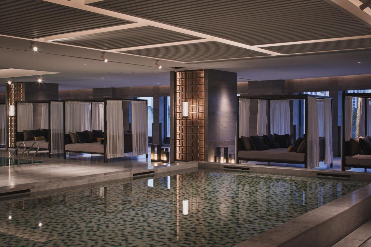 Hualuxe Kunshan Huaqiao By Ihg - F1 Racing Preferred Hotel Extérieur photo