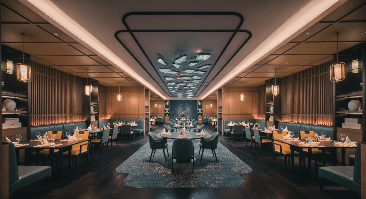 Hualuxe Kunshan Huaqiao By Ihg - F1 Racing Preferred Hotel Extérieur photo